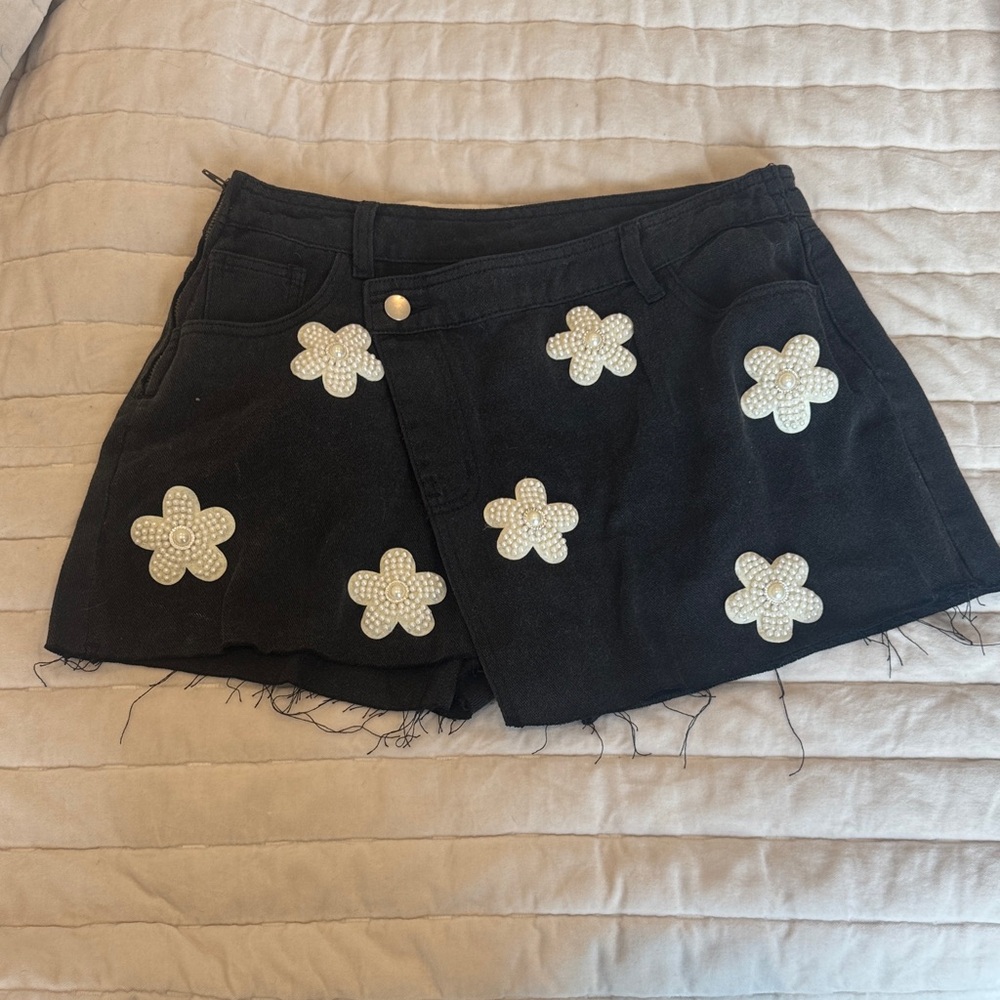 Vici Gracie Floral Embellished Black Women's Skort